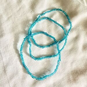 Bright blue Set of 3 petite beaded bracelets